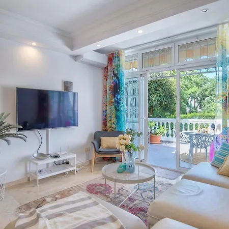 Apartment Agrupada Townhouse *